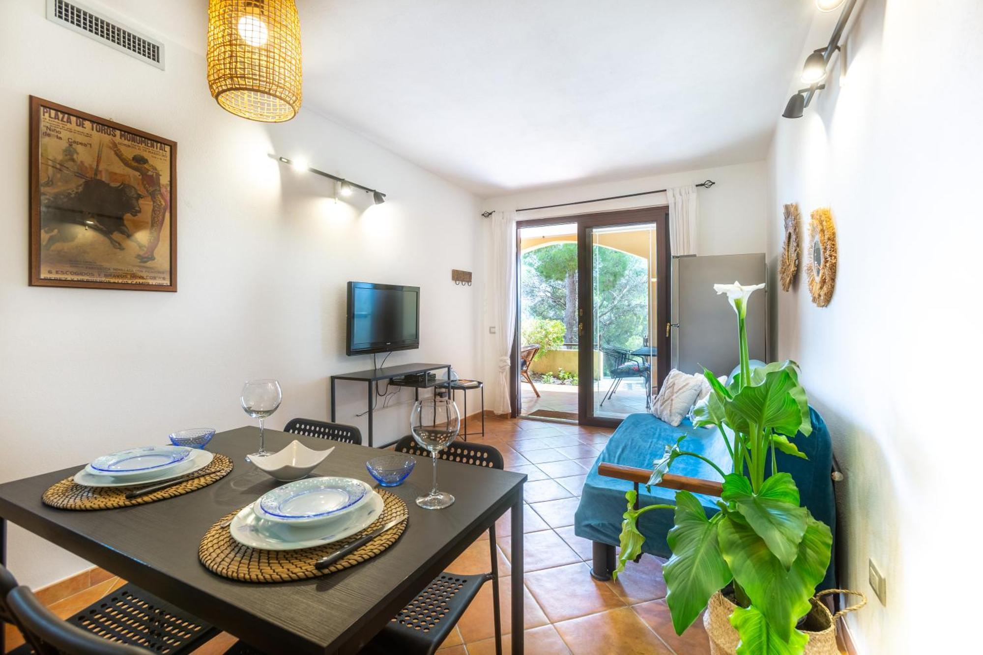 Aetos Home With Shared Swimming Pool - Porto Pino Hill Екстер'єр фото